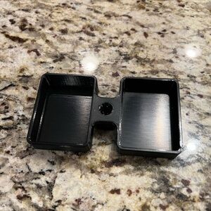 Black Nugget Sauce Holder